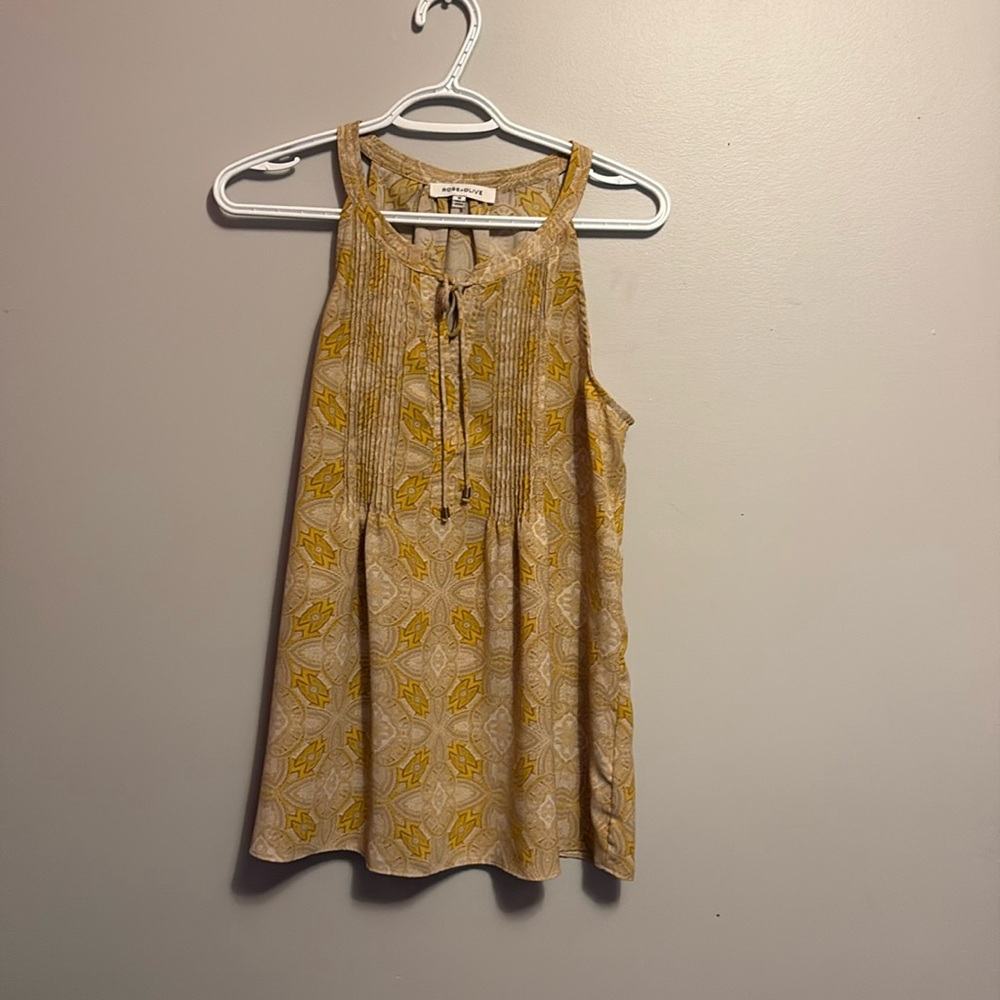 ☀️Rose And Olive Medium Tank Blouse